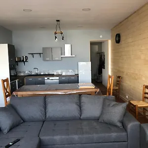12 Couchages Proche Piste Ski Et De Randonnées Du Lioran Appartement Le Lioran